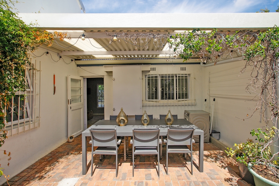 3 Bedroom Property for Sale in Harfield Village Western Cape